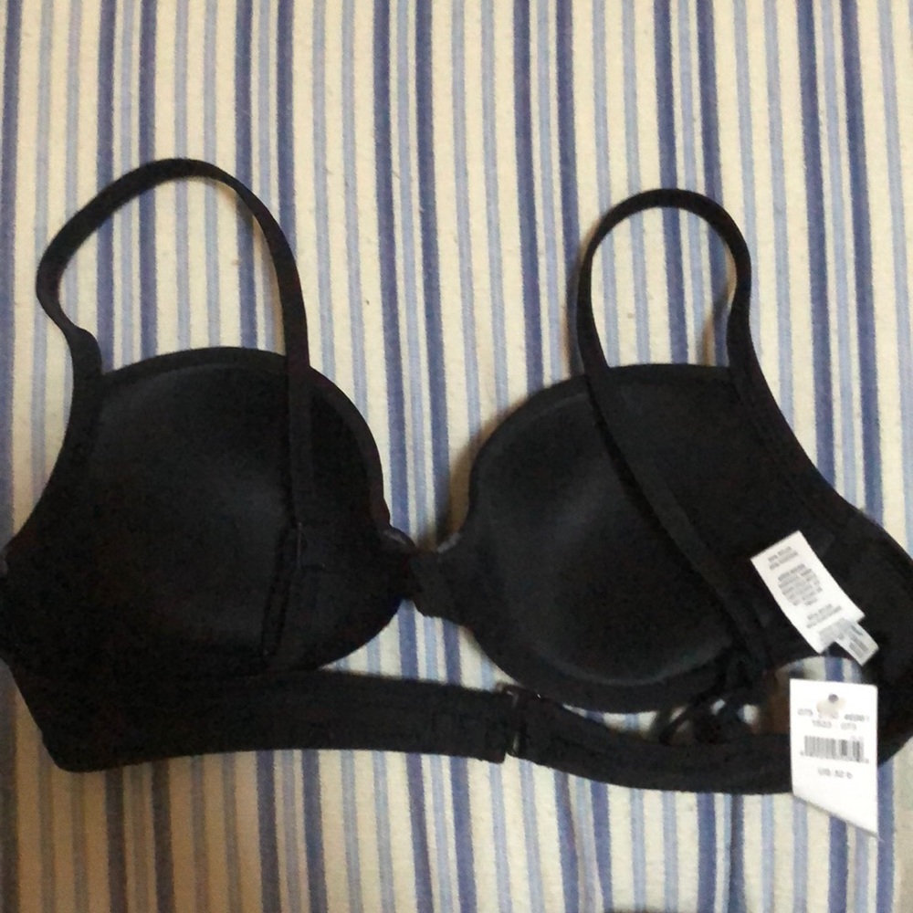 Black aerie bra *BRAND NEW* *tags still on*